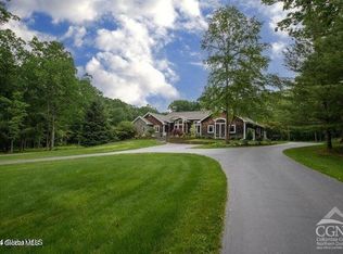 47 Dogwood Knls, Valatie, NY 12184