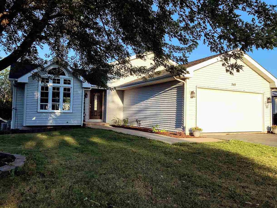 1st image of 949 White Chapel Ln