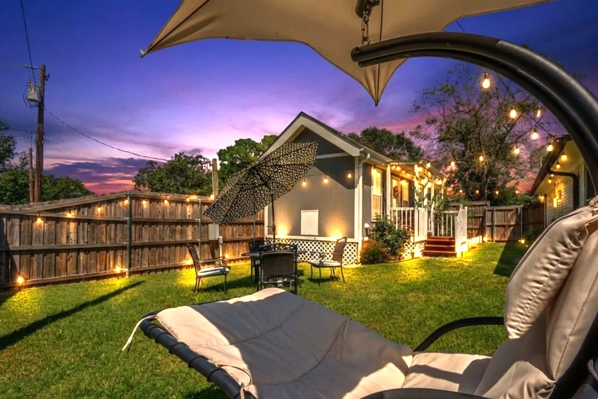 1 bed, 400 sqft, $2,000 — Photo 1
