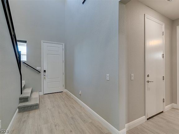 5th image of 12450 Foxtail Run Ave