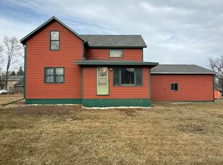 206 2nd St, Armour, SD 57313