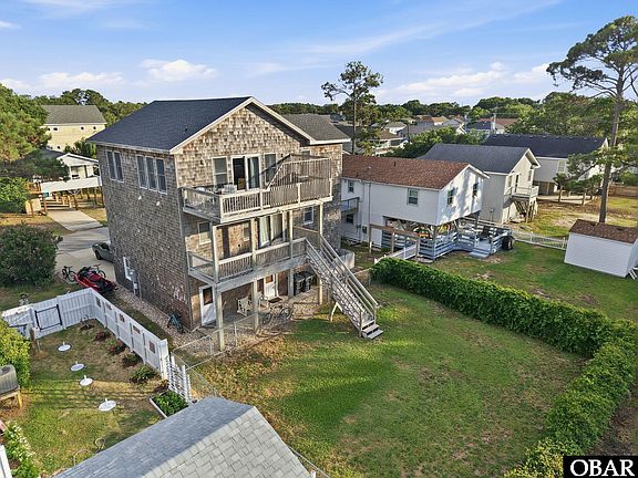 3rd image of 504 Suffolk St Lot 917