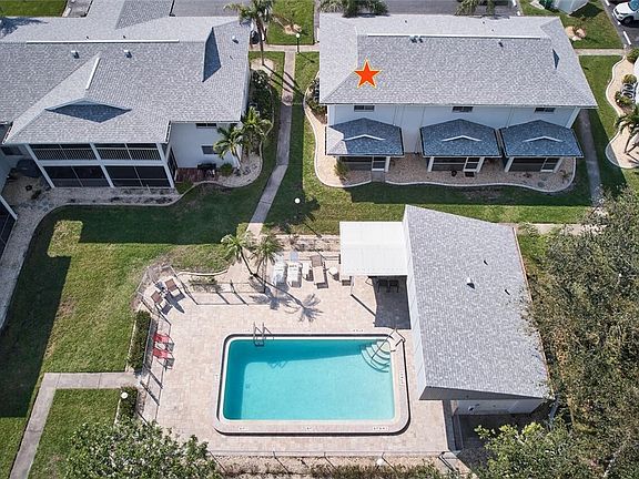 2nd image of 5027 SW 16th Pl #103
