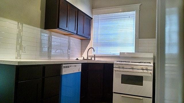 1st image of 4526 Flora Ave