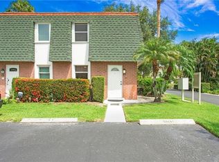 600 Valley Stream Dr #I, Naples, FL 34113