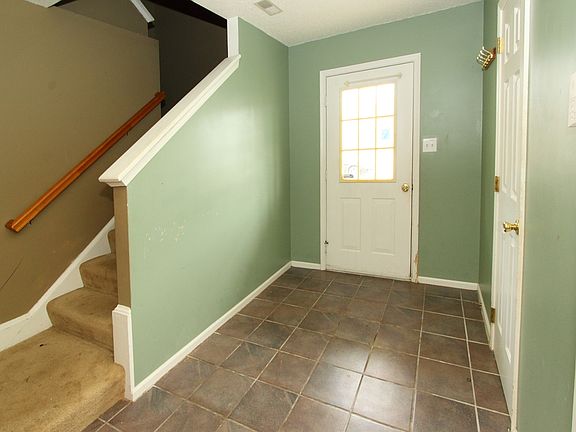 5th image of 305 Warwick Landing Pkwy