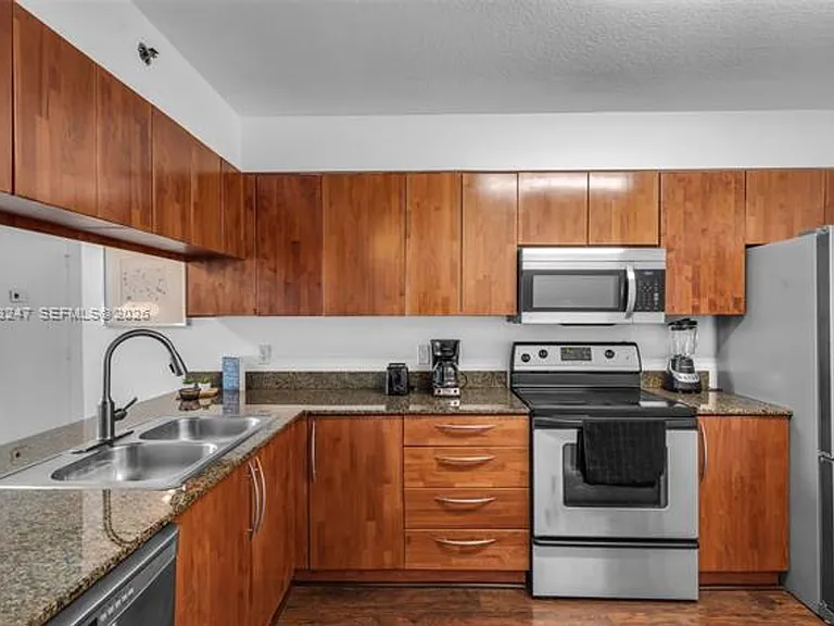 1200 Brickell Bay Dr #2915 — Photo 6