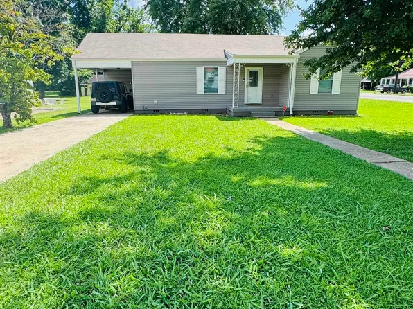 1511 E 28th St, Sheffield, AL 35660