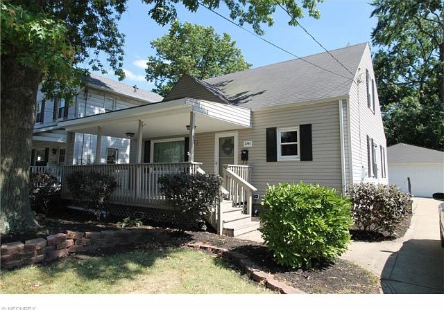 1st image of 2745 6th St