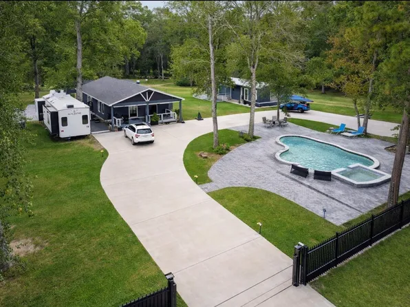 19934 Lowe, New Caney, TX 77357