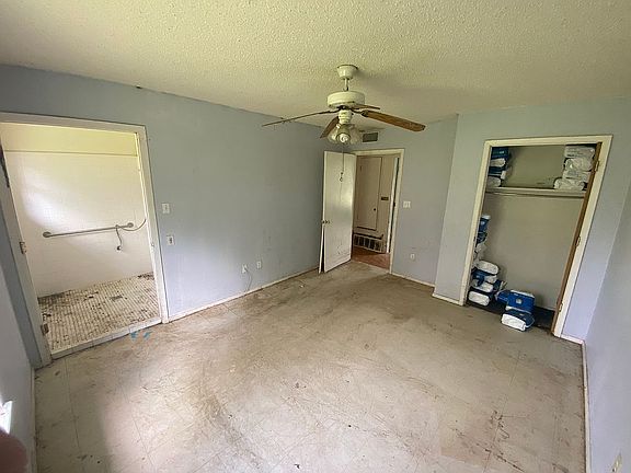 3rd image of 2020 E 1st St