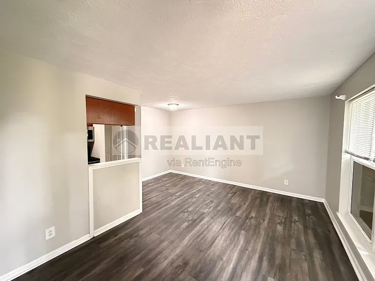 2021 Cambridge Dr #10 — Photo 15