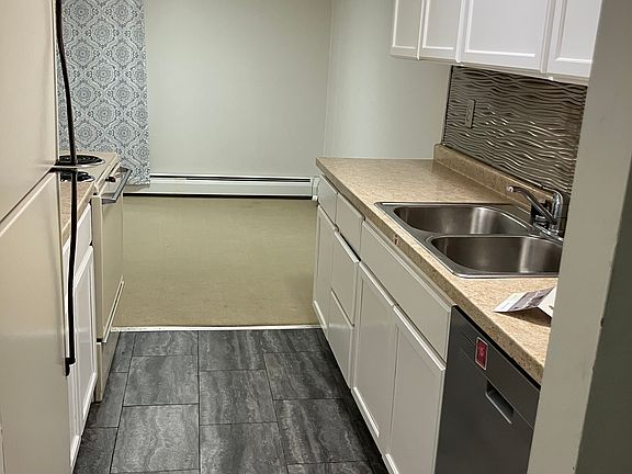 5th image of 950 Westbrooke Way APT 7