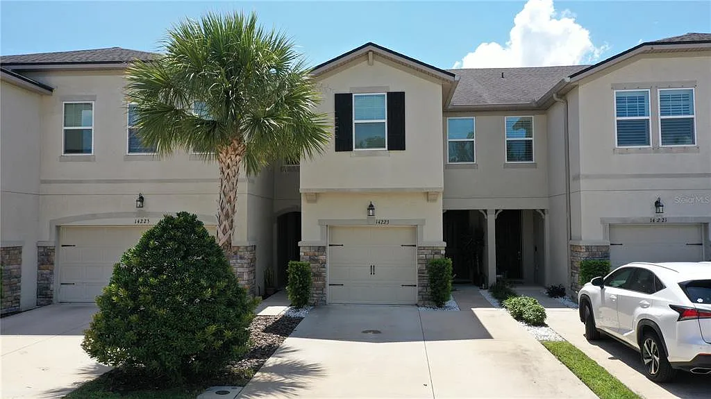 3 bed, 2.5 bath, 1716 sqft, $2,750 — Photo 1