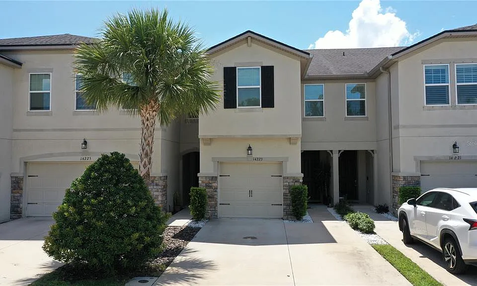 14223 Pondhawk Ln