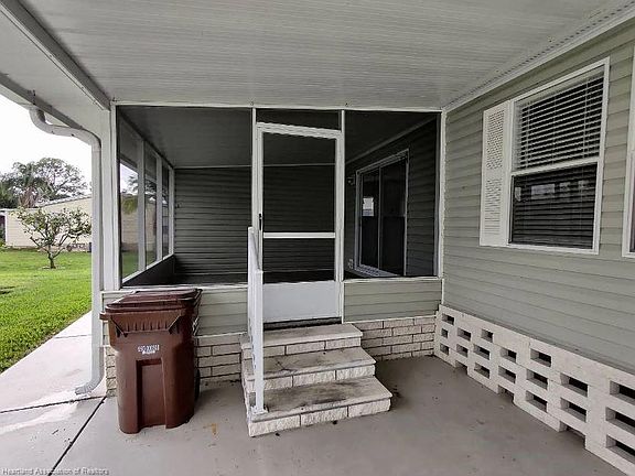 4th image of 150 Winterdale Dr N #189