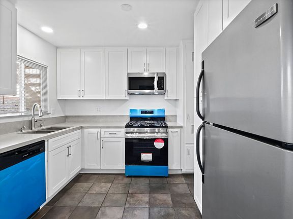 4th image of 4918 Tujunga Ave #1/2