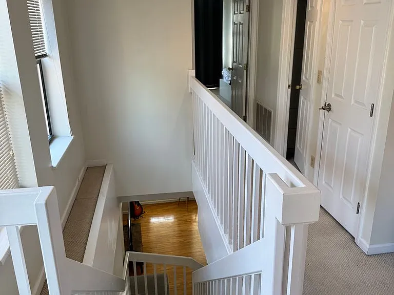133 Walton St — Photo 5