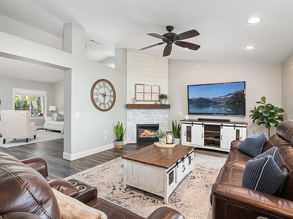 5th image of 32848 Freesia Way