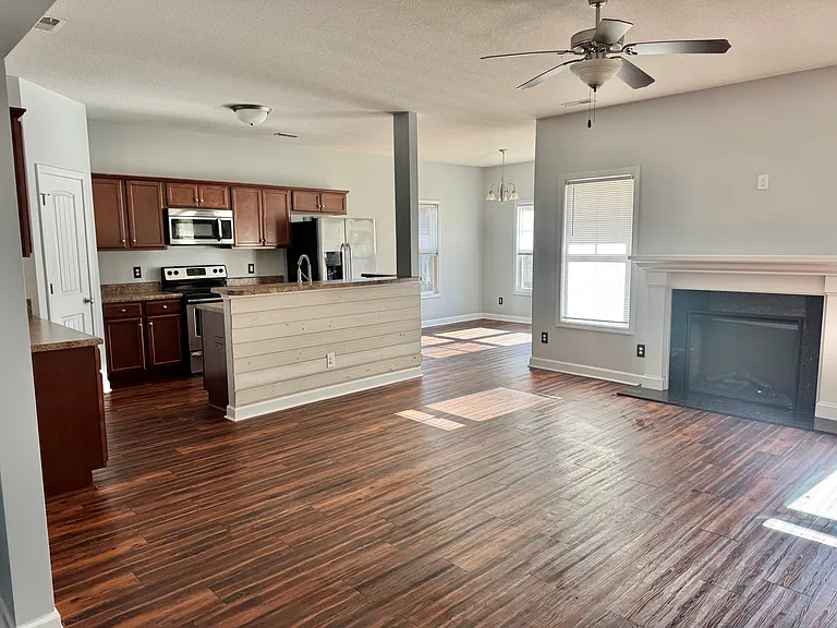 415 Old Stage Rd — Photo 2