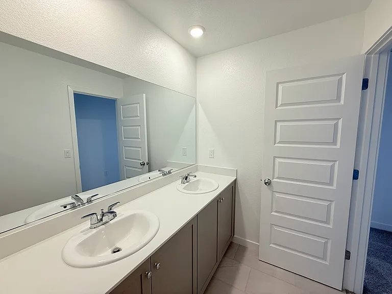 8372 Valpane Way — Photo 44