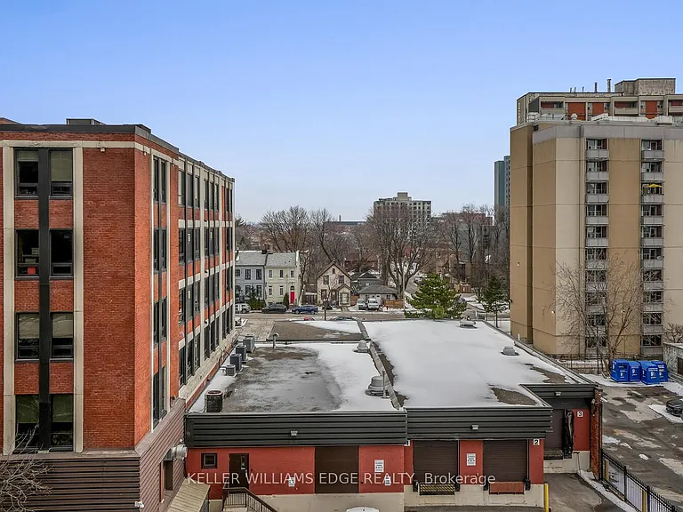 212 King William St #502 — Photo 20
