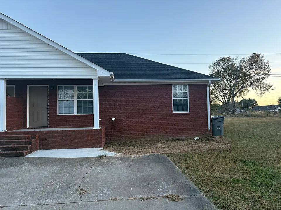 56 Maple Pl #56