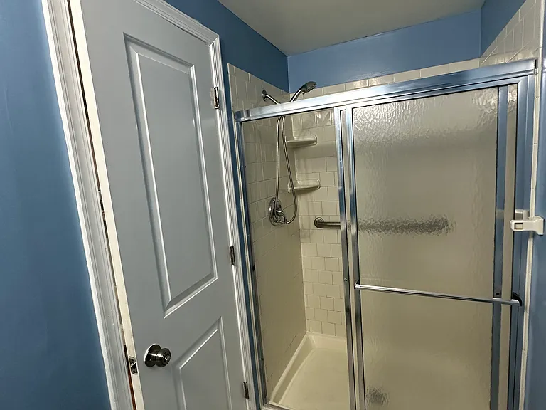 1533 Isherwood St NE — Photo 15