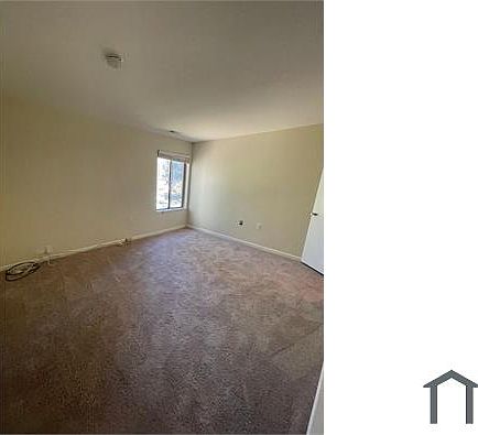 3rd image of 10549 Twin Rivers Rd Unit F-2