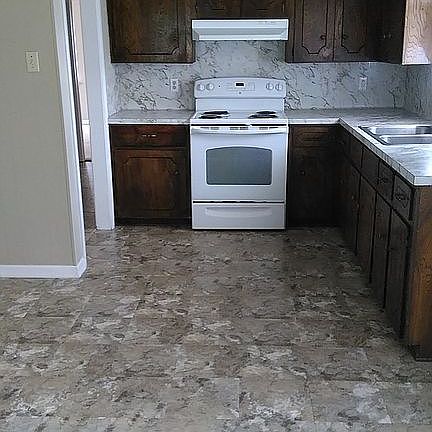 5th image of 1407 S Jackson St
