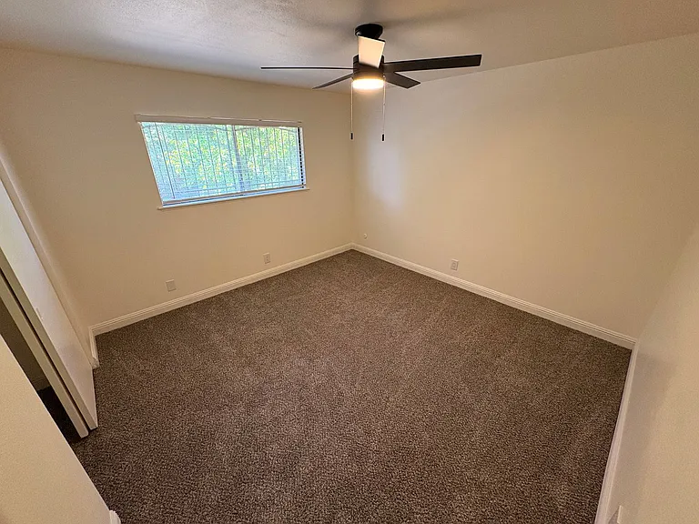 1608 S Central Street 1610 St — Photo 12