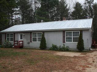 29 Charles St, Fryeburg, ME 04037