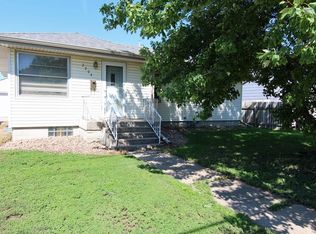 2204 15th Ave, Kearney, NE 68845