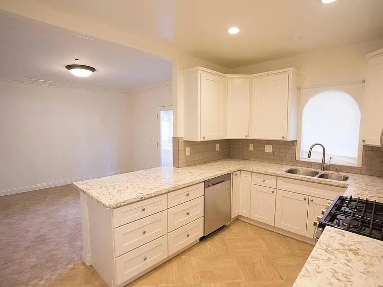 11612 Idaho Ave #101 — Photo 7