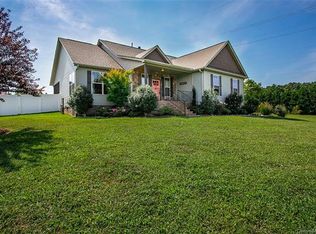 106 Beck Creek Cir, Flat Rock, NC 28731