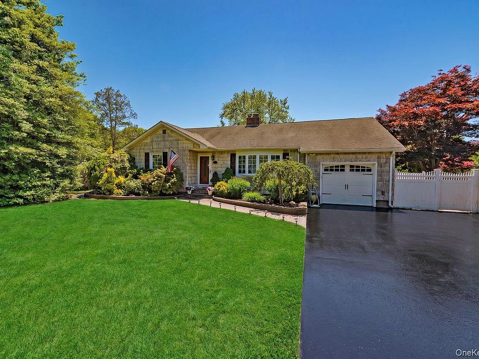 1st image of 20 Bayside Avenue