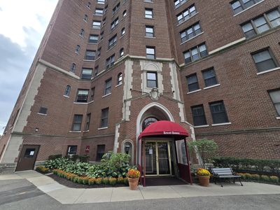 8162 E Jefferson Ave #16B, Detroit, MI, 48214