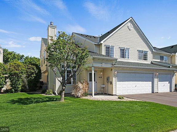 2nd image of 518 Aqua Cir