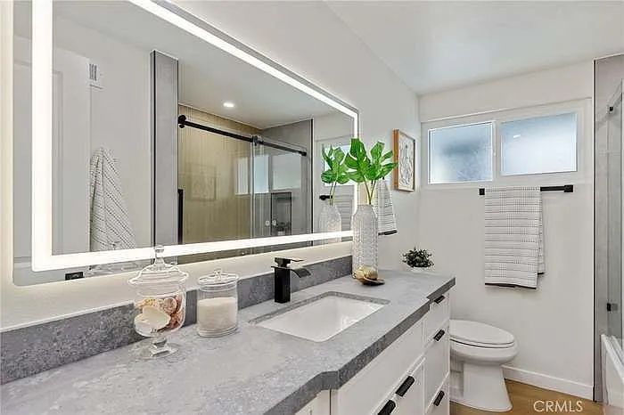 1725 W Harvard St — Photo 17