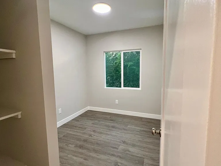 4701 9th Ave #4701 — Photo 32