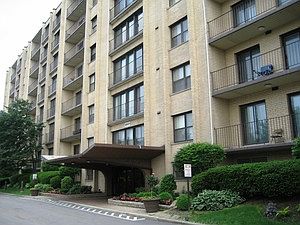 1st image of 4601 W Touhy Ave APT 515