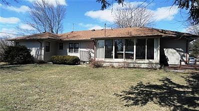 5th image of 647 Concord Ave