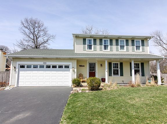 3rd image of 300 Oakmont Dr