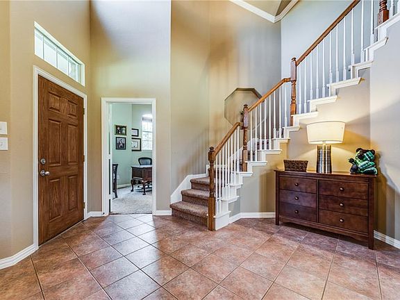 5th image of 8630 Mary Ct