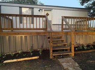 295 Scenic Loop Dr, Goliad, TX 77963
