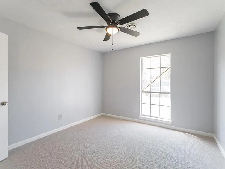 8503 Braes River Dr — Photo 26