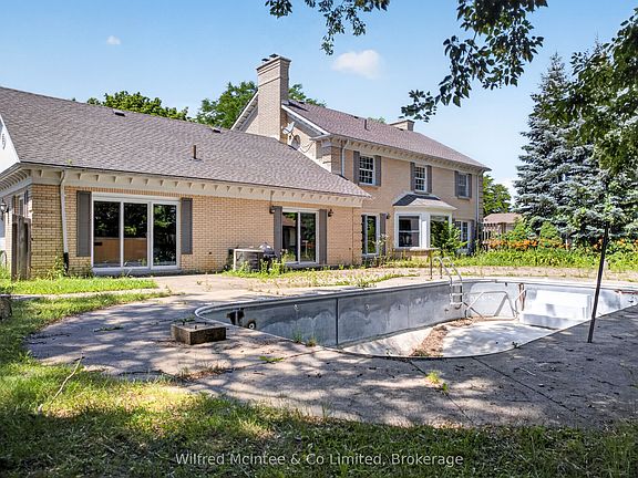 5th image of 1 Remington Dr