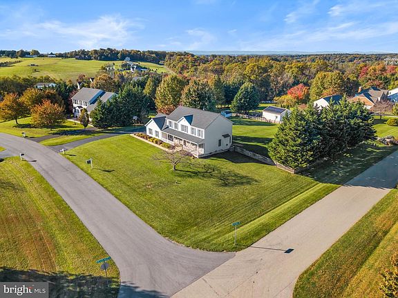 3rd image of 4818 Timber Dr