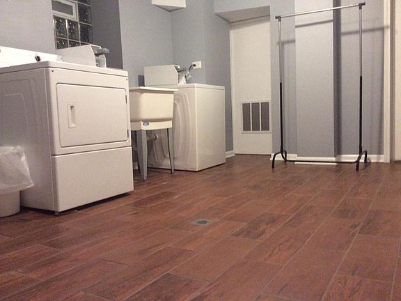 5th image of 3940 W Wrightwood Ave