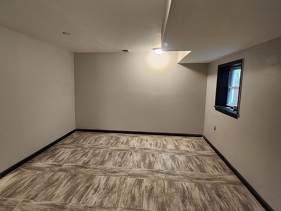 4th image of 776 S 13th St Floor 1